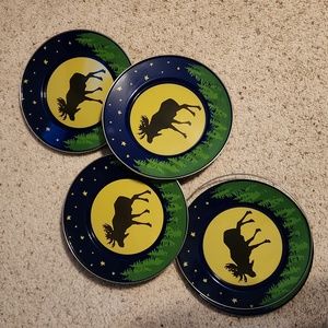 The Golden Rabbit II Moose Design Set 4 Enamelware Plates